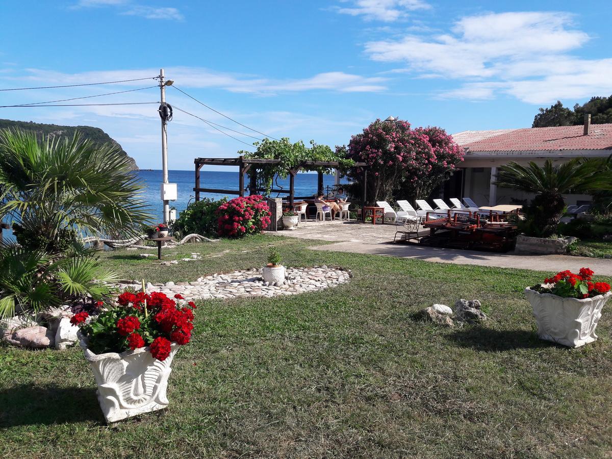 Apartments Zec Čanj Dış mekan fotoğraf